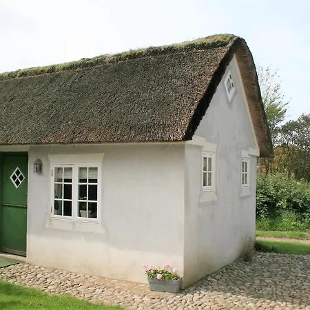 Holiday Hildwik - 2km From The Sea By Interhome